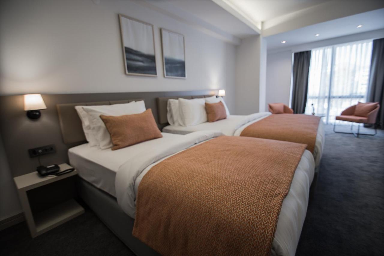Dovv Hotel Business Gaziemir Екстер'єр фото