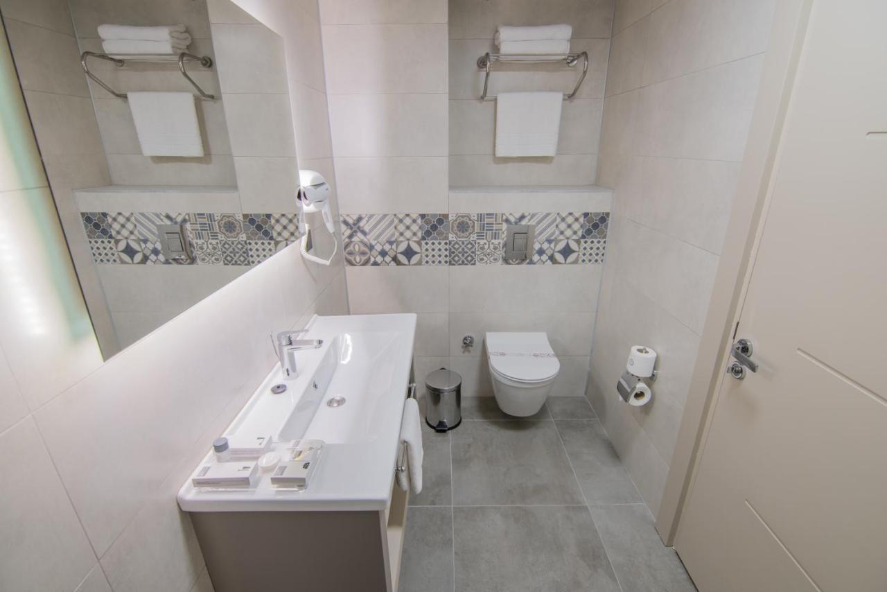 Dovv Hotel Business Gaziemir Екстер'єр фото
