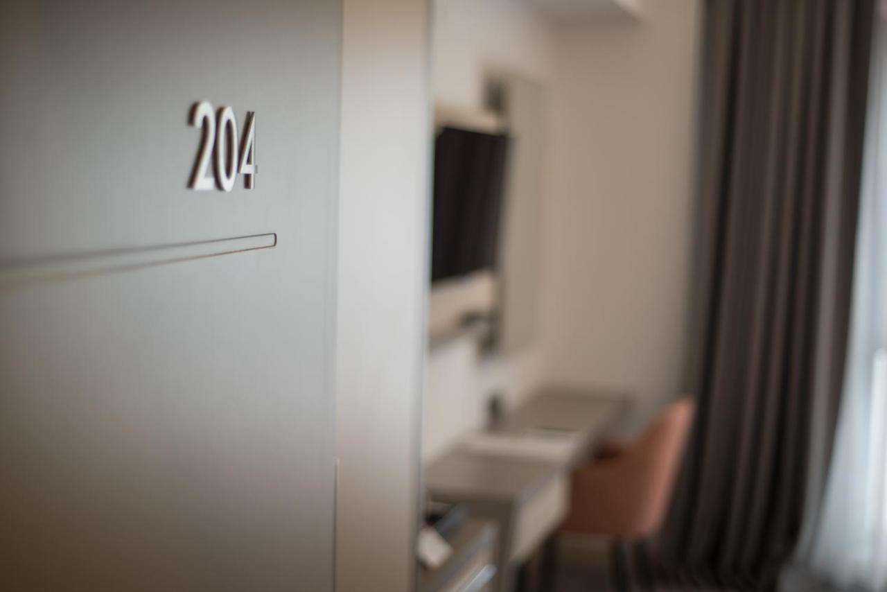 Dovv Hotel Business Gaziemir Екстер'єр фото