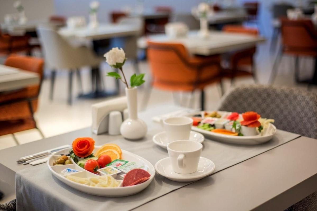 Dovv Hotel Business Gaziemir Екстер'єр фото
